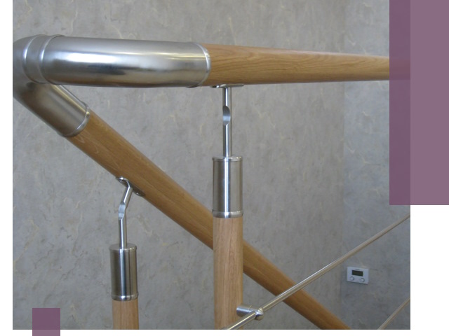 Комбинированные перила на заказ в Арсеньеве — монтаж и производство