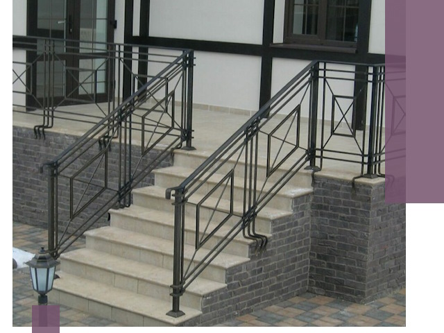 Перила для крыльца в Арсеньеве — монтаж, изготовление и установка