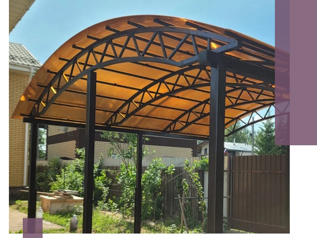 Изготовление навесов под ключ в Арсеньеве из качественных материалов