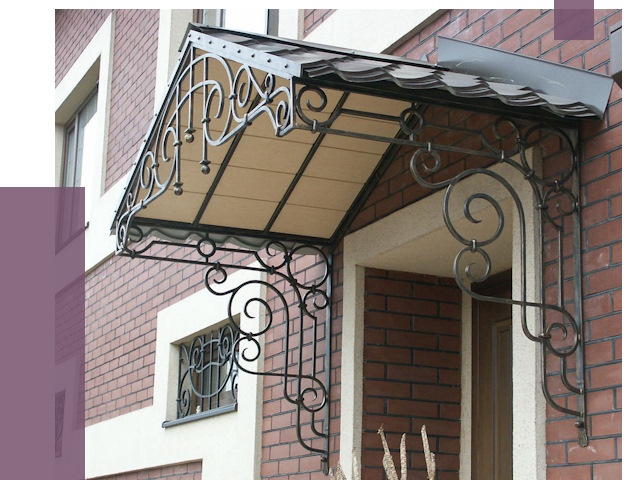 Двускатные козырьки в Арсеньеве под ключ от 12850 руб.